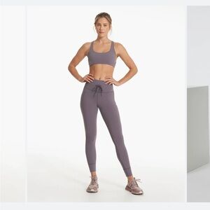 Vuori Daily leggings